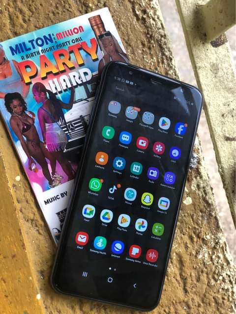 BlackBerry M.