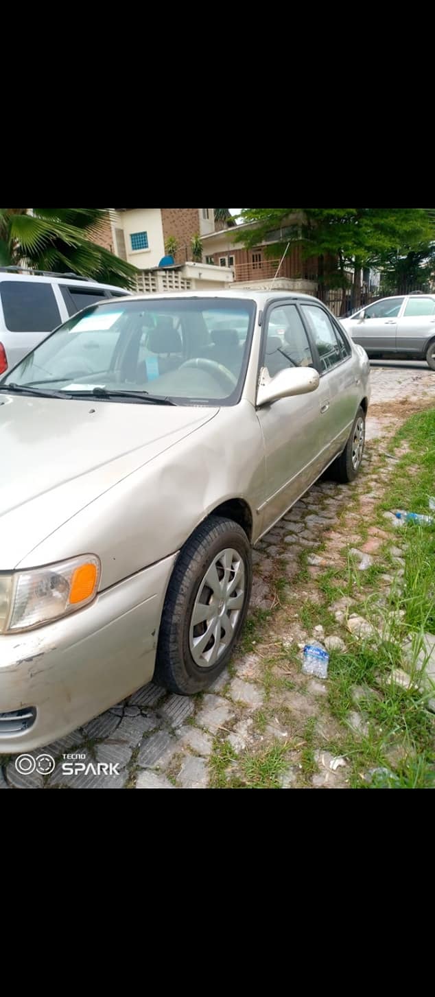 A picture of CLEAN TOYOTA COROLLA 2001 MODEL