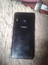 A picture of SAMSUNG A10s