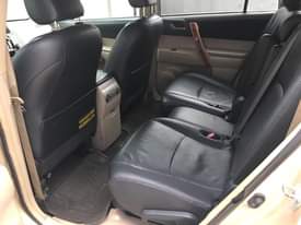 A picture of TOTOTA HIGHLANDER MODEL 2013 Just like new Duties duly paid