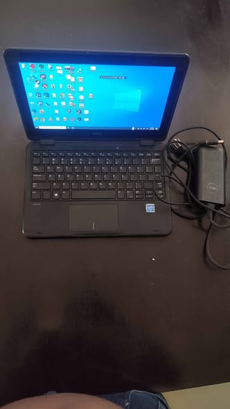 A picture of Dell laptop touchscreen