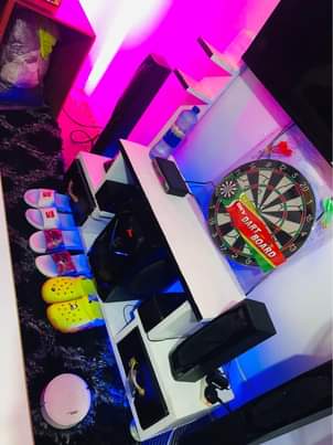 A picture of showcase tu 75 000