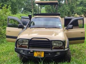 A picture of Land cruiser 80 series
