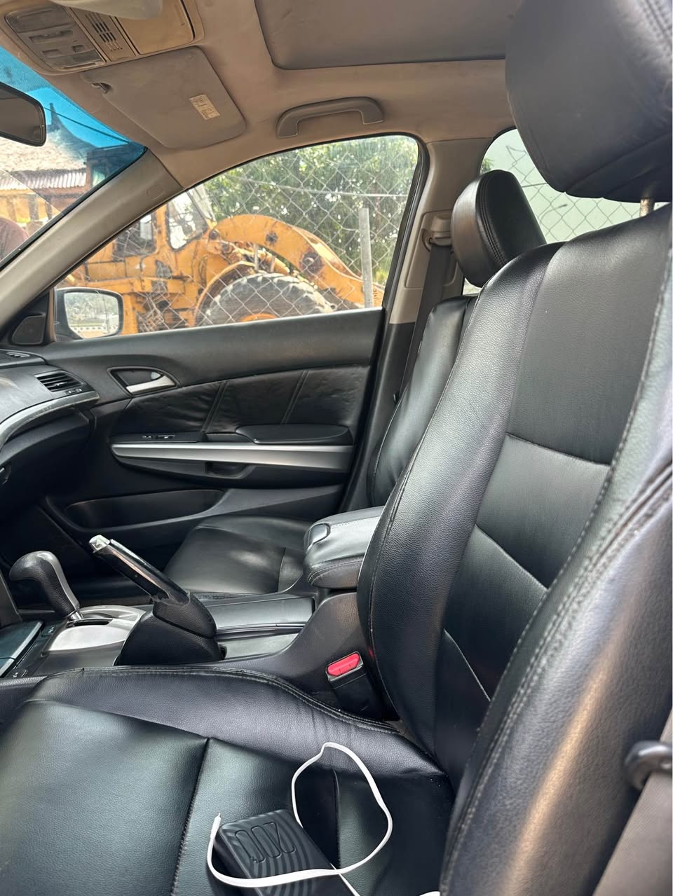 A picture of Distress 2009 Honda Accord Available 3.5million