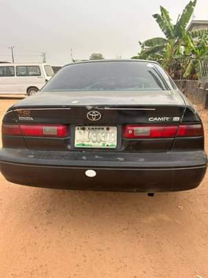 A picture of 1990 Camry Toyota Camry pencil light