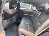 A picture of Toyota Avalon 07