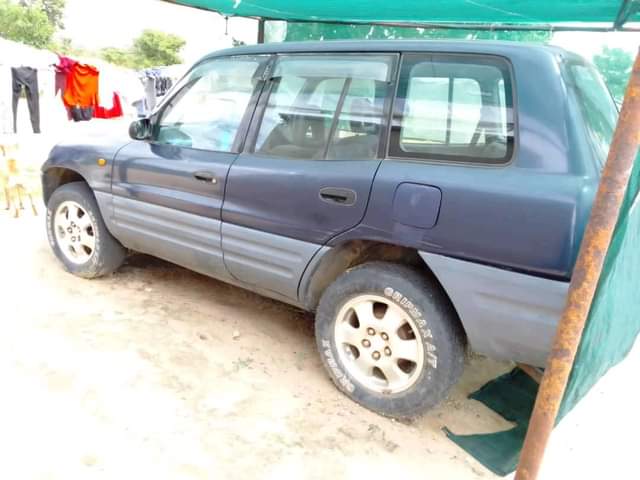 cars under 4000