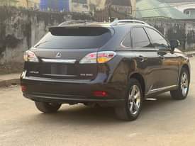 A picture of LEXUS RX350