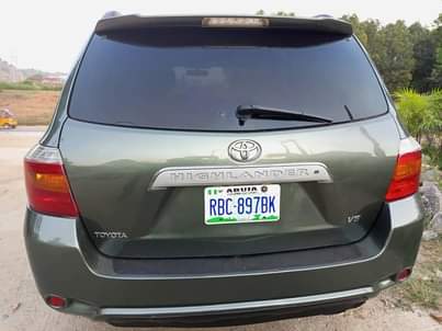 A picture of Nealty Used 2009 Toyota Highlander Everything In Perfect Condition Belgium