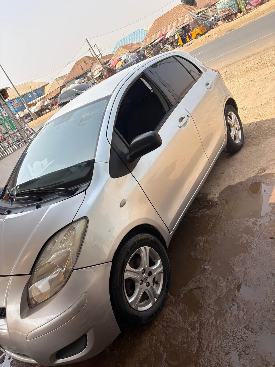 A picture of Toyota Yaris09 tell09031298723