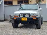 A picture of LANDCRUSER vx