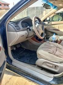 A picture of 2004 Toyota Camry V6 with bad engine other things working