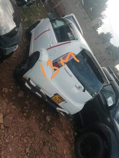 A picture of 2000 Toyota 2000 4