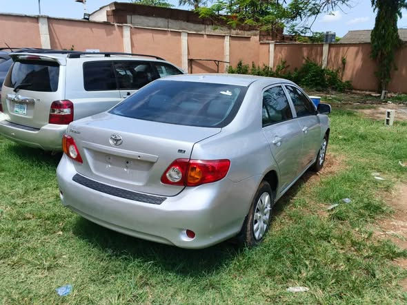 A picture of Sharp looking Toyota Corolla call 08103783697 Location ikorodu