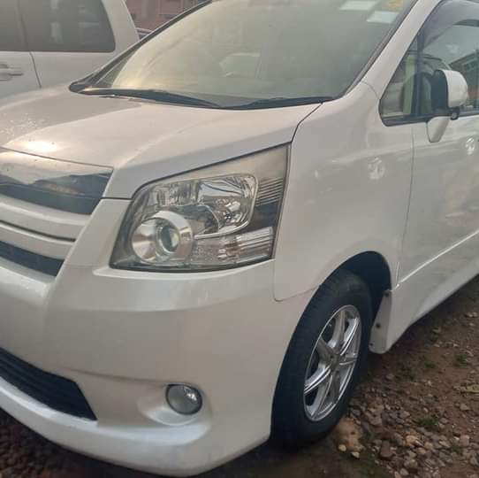 A picture of Noah model 2015 39m negotiable.call 256700951820