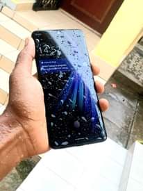 A picture of Aquos zero 2 waterproof