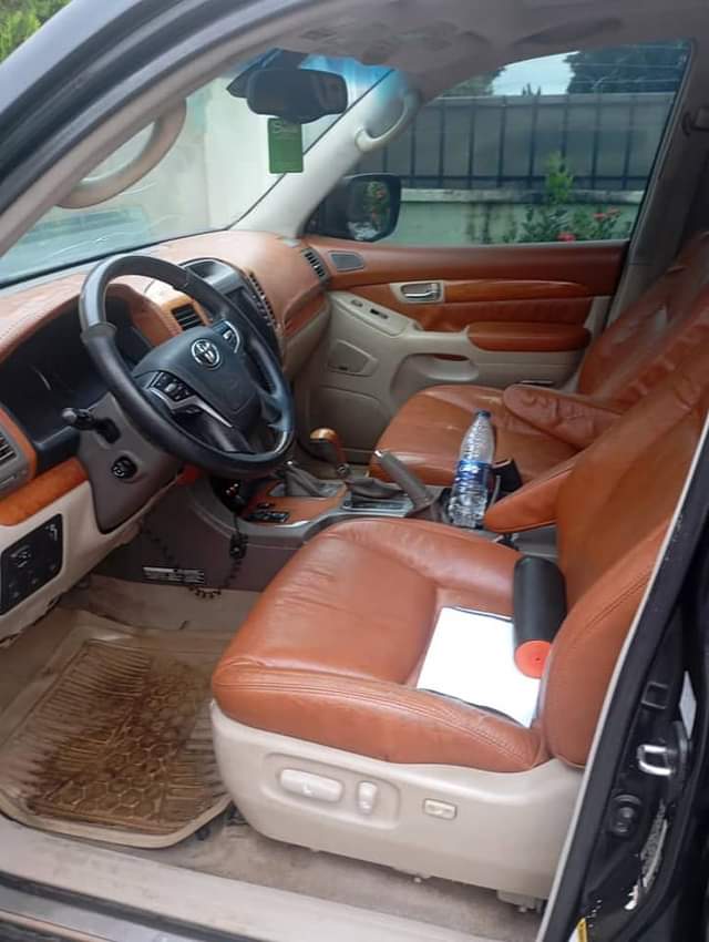 A picture of 2010 upg 2022 Toyota Prado 9m DM PRODIVGOLD AUTOS