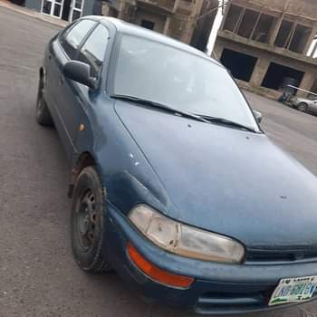 A picture of Toyota Corolla old model Manual transmission engine and gear location
