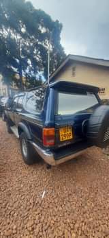 A picture of Toyota Hilux surf UGX 20 000 000