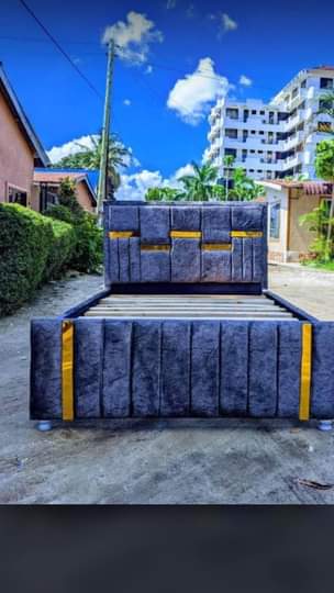 A picture of Bad sofa 220.000 usafir bure