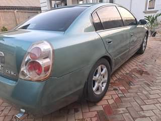 A picture of NISSAN ALTIMA 2 5