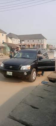 A picture of Very Sharp Toyota Highlander 2005 Noiseless with first body Reverse