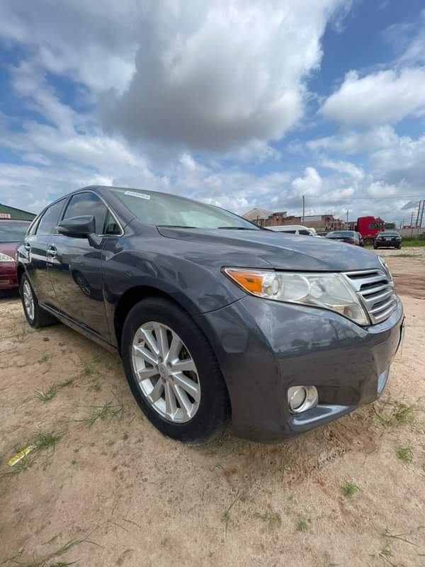 A picture of Fastest FingersDistress Sale Registered 2010 Toyota Venza With Sound 4