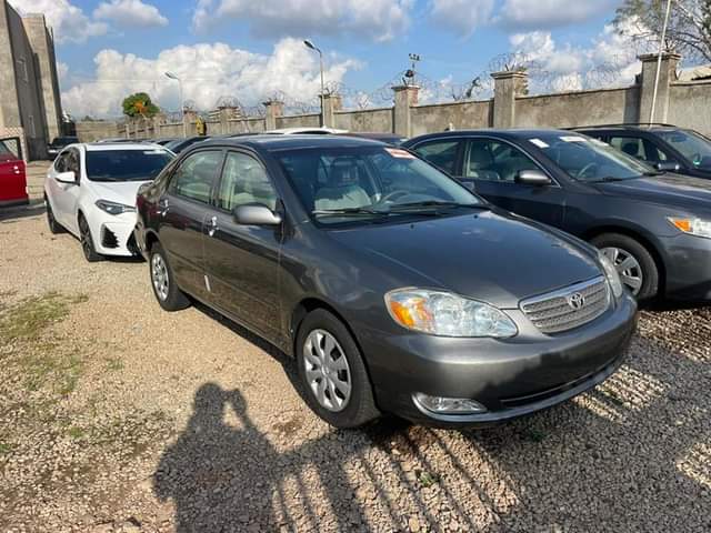 A picture of Toyota Corolla LE 2006 Belgium standard