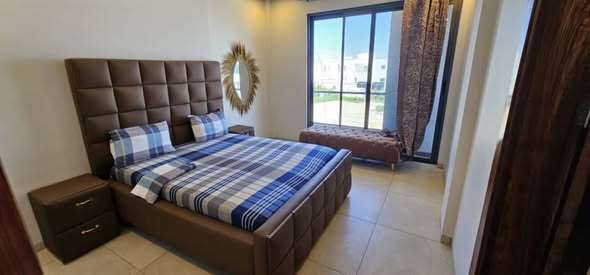 A picture of 3 beds 4 bath Apartment