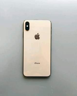 A picture of IPHONE XS MAX