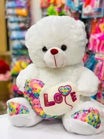A picture of Valentine teddy bears