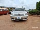 A picture of TOYOTA AVENSIS 2005