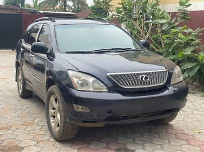 A picture of Used Lexus Rx350
