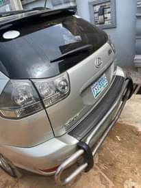 A picture of Super Clean Lexus Rx330 Super Engine