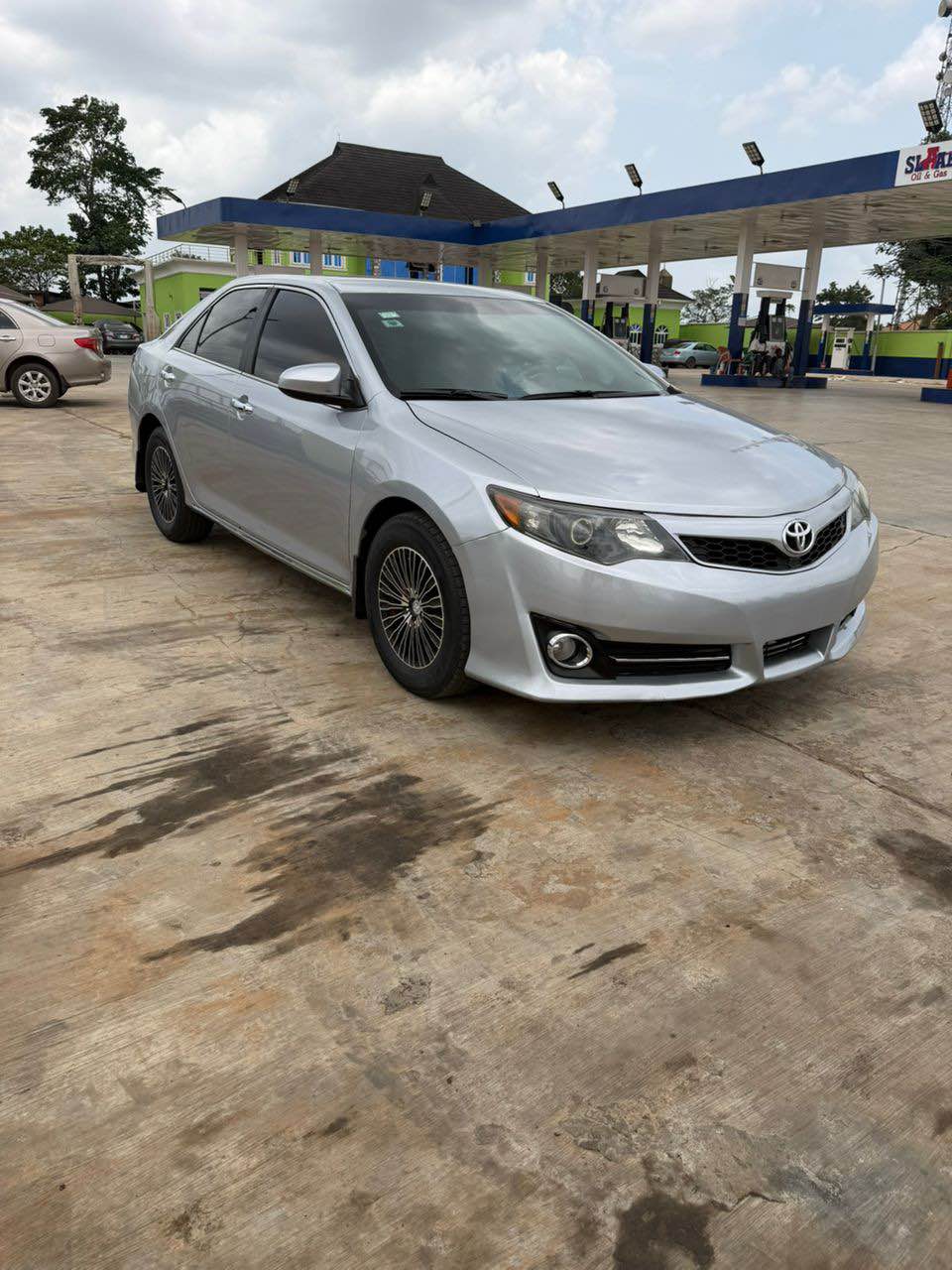 A picture of TOYOTA CAMRY SPIDER 2013 FOR SELL 10 5M TOKS STANDARD