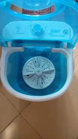 A picture of WASHING MACHINE MACHINE ZA KUFULIA Zimekuja MPYA KWENYE BOX TOKA