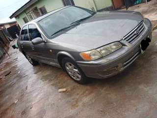 A picture of 2002 TOYOTA CAMRY LE