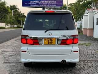 A picture of TOYOTA ALPHARD