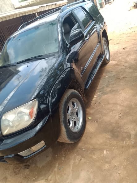 A picture of Toyota 4Runner 2006 model