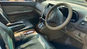 A picture of Toyota harrier