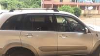 A picture of 2005 rav4 Tokunbo standard
