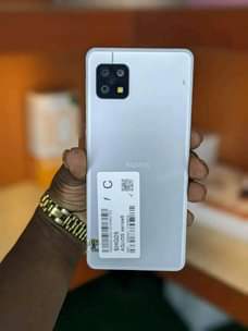 A picture of AQUOS SENSE 6 5G MPYA