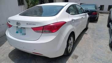 A picture of Hyundai Elantra 2014