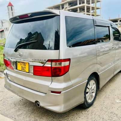 A picture of TOYOTA ALPHARD