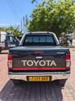 A picture of Hilux pick up double kibin