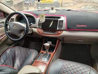 A picture of TOYOTA CAMRY 04