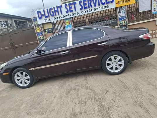 A picture of Neatly Used Lexus ES330