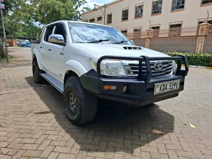A picture of D MAX ISUZU PICK UP DOUBLE CABIN ZA REPOSSESSED ZIKO