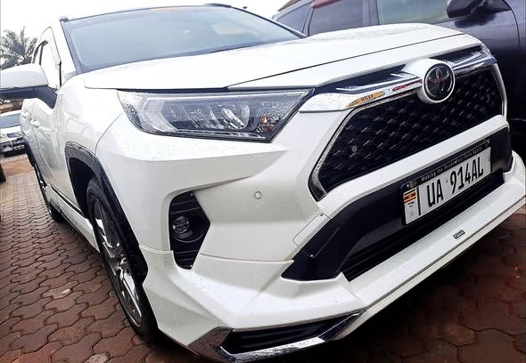 A picture of Rav4 Model 2019 Has Sunroofs Call O703273550