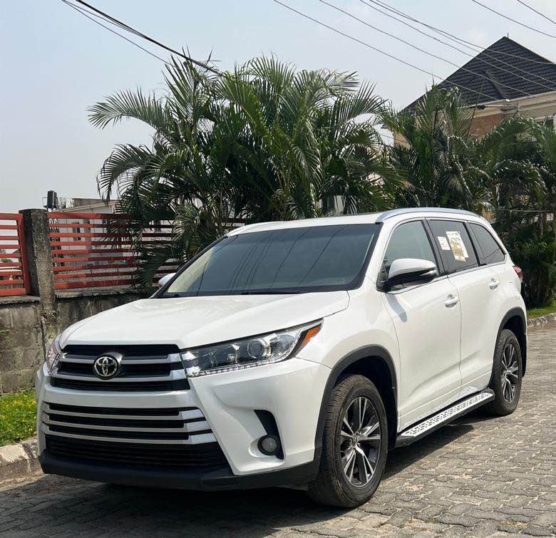 A picture of Foreign used 2017 Toyota Highlander XLE Direct tokumbo 2026 entry